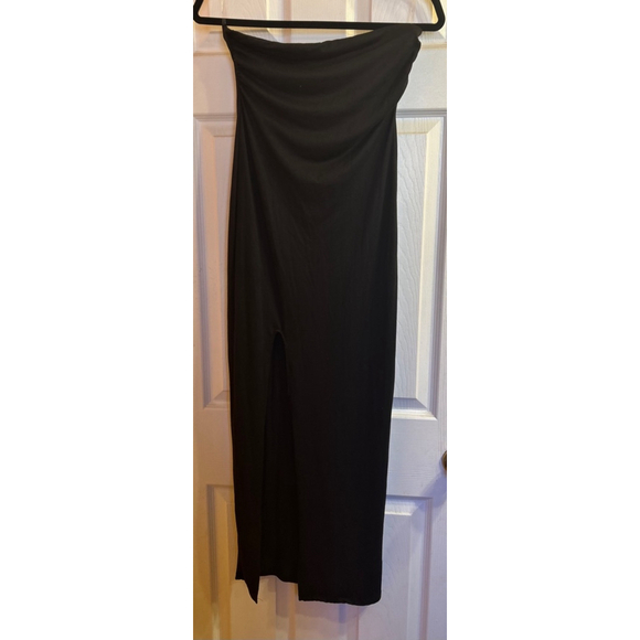 Fashion Nova black strapless dress - Picture 3 of 7